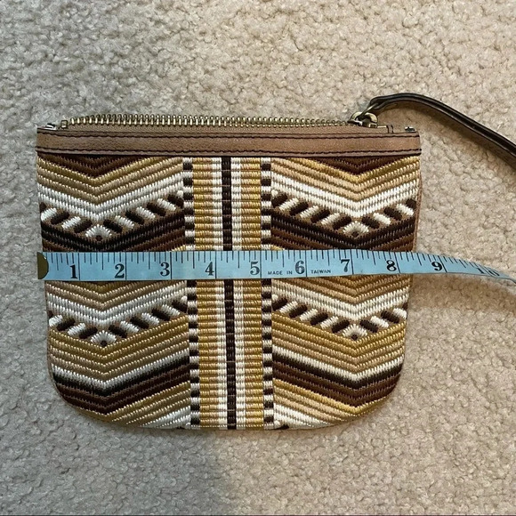 Cynthia Vincent Aztec Print Leather Clutch Purse - Picture 5 of 6